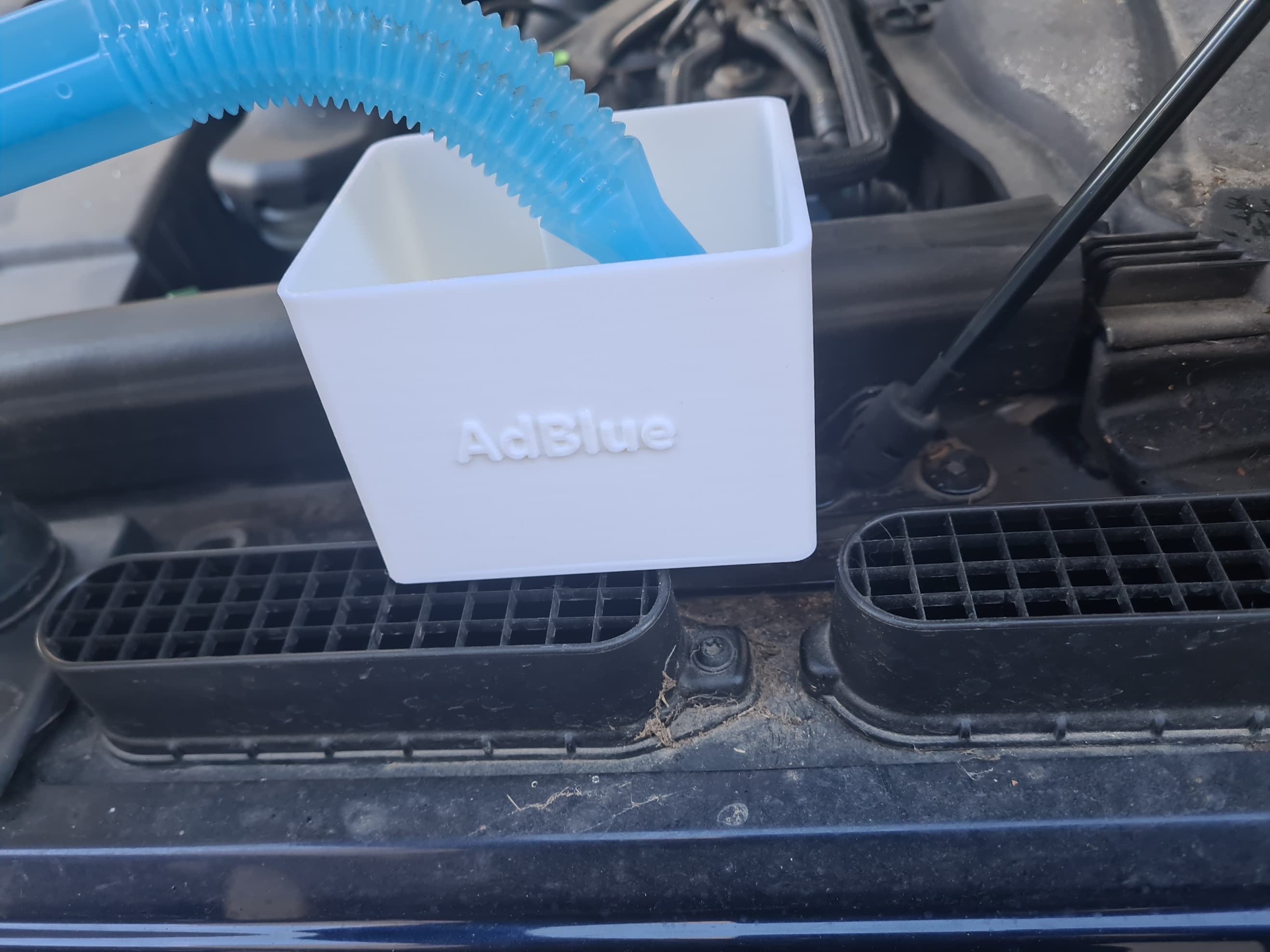 Hands-Free AdBlue Funnel and Jug